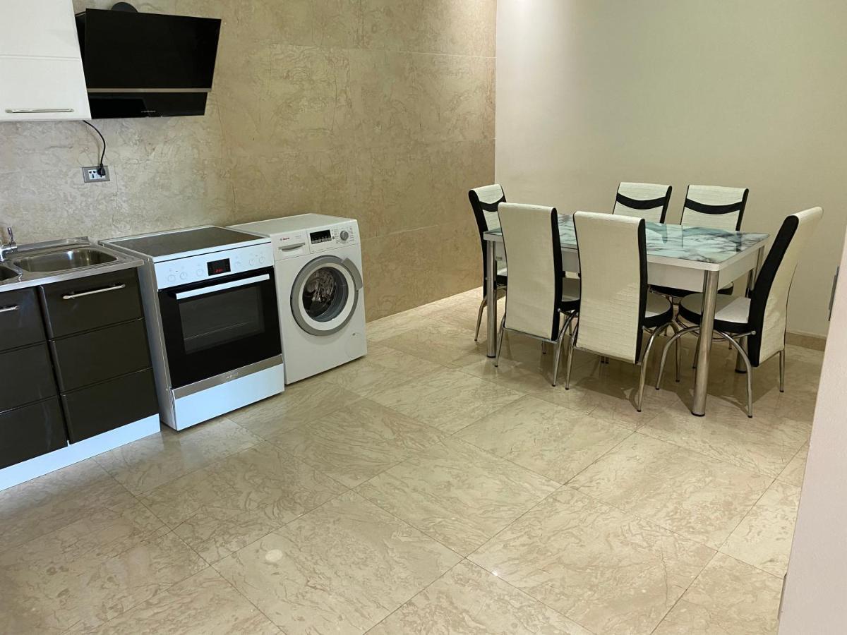 Apartment In Porta Batumi Tower エクステリア 写真