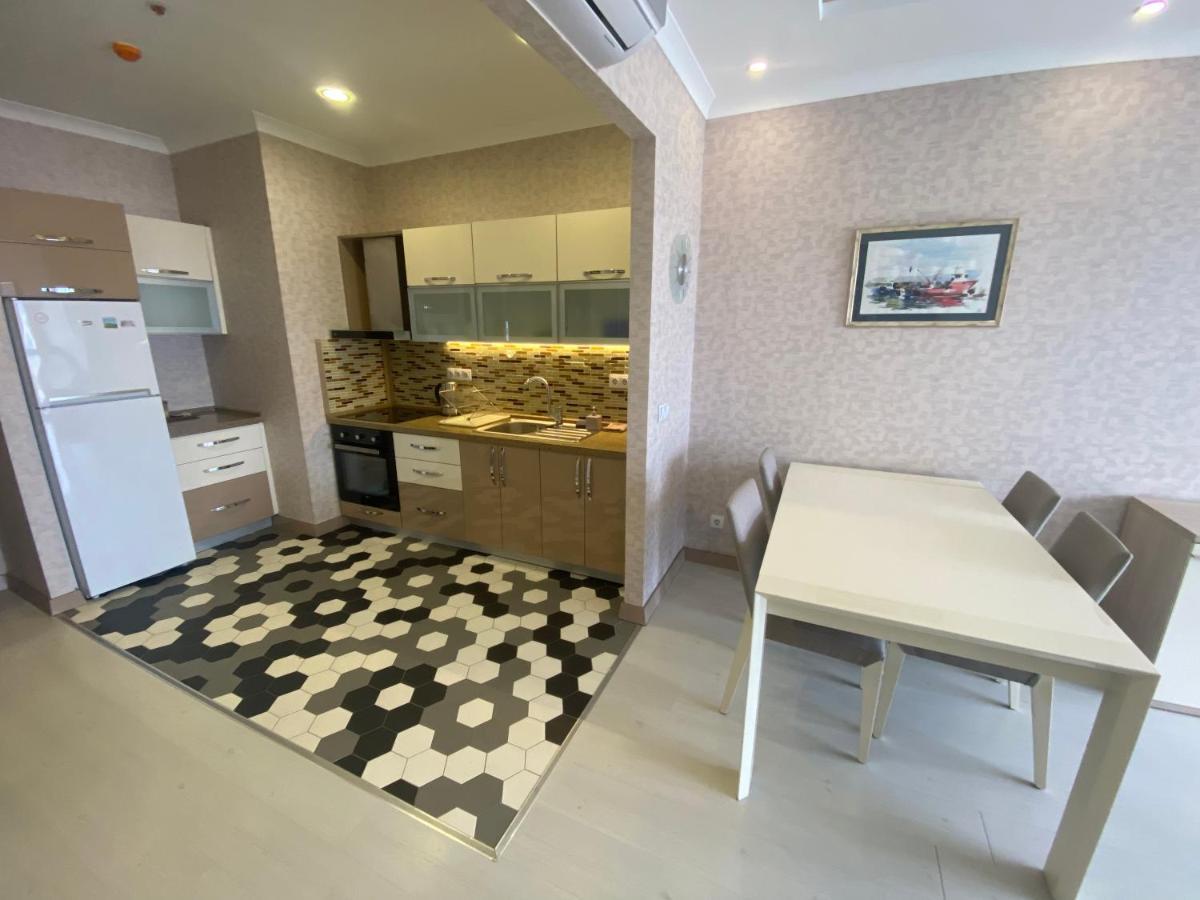 Apartment In Porta Batumi Tower エクステリア 写真